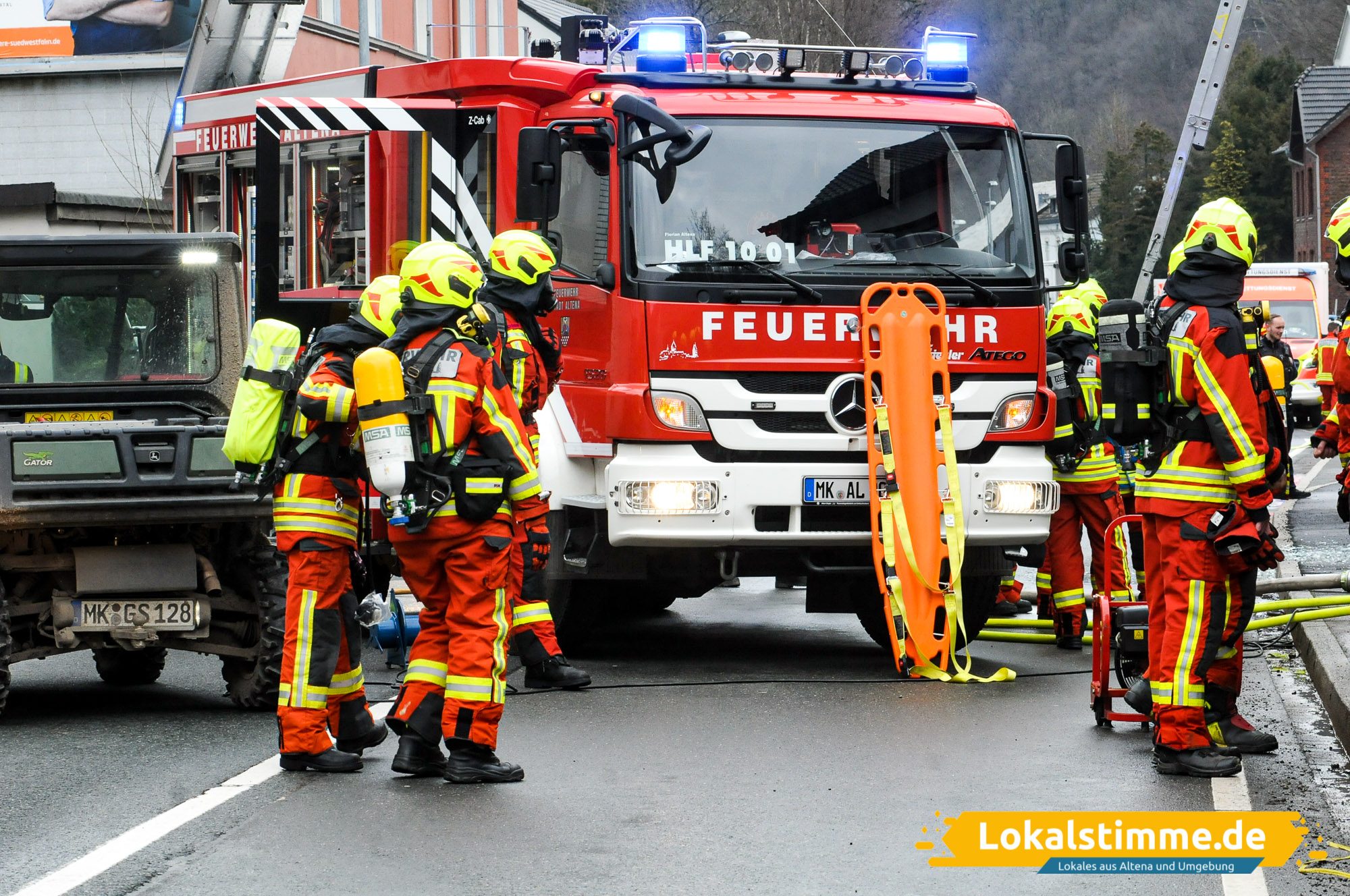 UPDATE: Ein Toter (45) bei Wohnungsbrand in Altena - Kriminalpolizei  ermittelt 