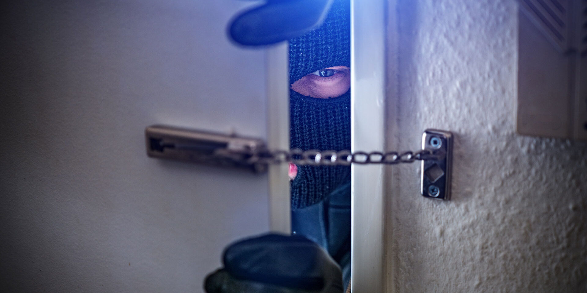 Einbrecher sind in Nachrodt-Wiblingwerde in der vergangenen Woche ein Einfamilienhaus eingedrungen.
© Foto: Symbolbild / stock.adobe.com