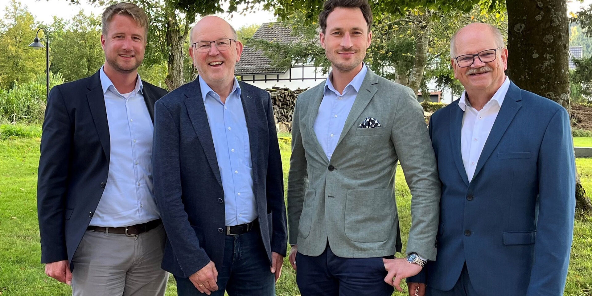 Oliver Heimann (2.v.r.) mit Helmar Roder (r.), Stefan Kemper und Hendrik Siebecke (v.l.).
© Foto: Privat
