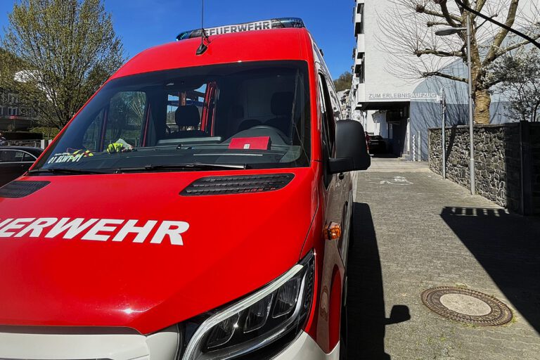 Ein Einsatzfahrzeug der Feuerwehr Altena.