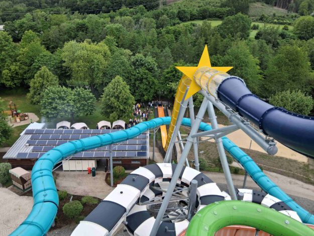 Foto: Ilka Kremer Das Aquamagis Erlebnisbad in Plettenberg hat heute seine neue Outdoor-Rutsche, die größte seiner Art in Deutschland, eröffnet.