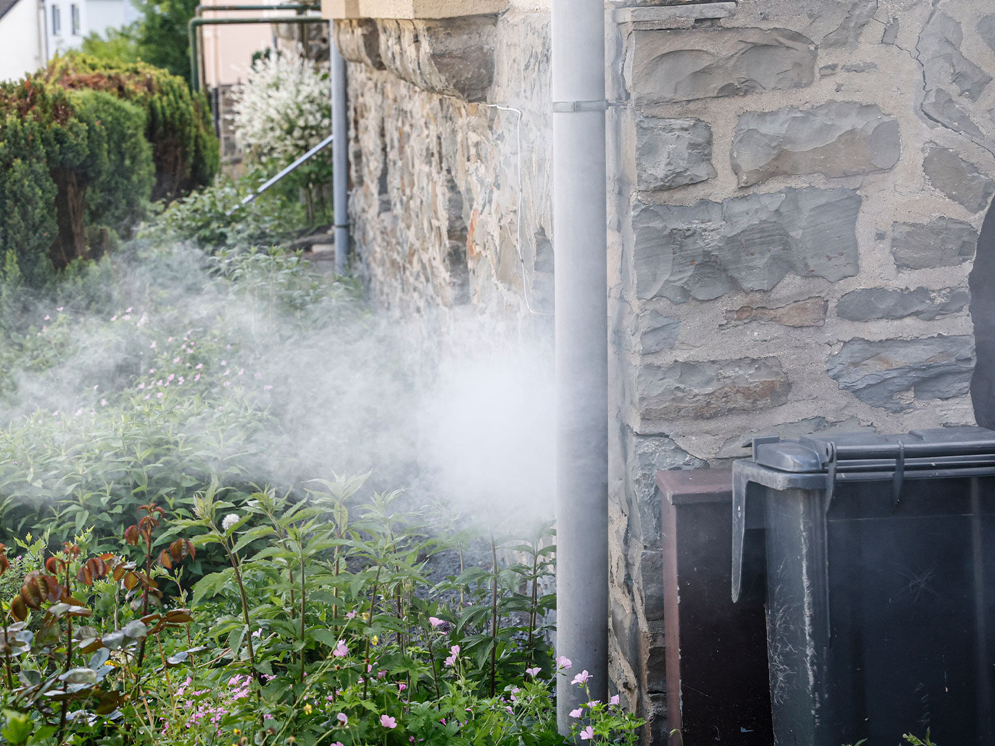 Einsatzkräfte der Feuerwehr Altena bei einer Übung am Steinwinkel.