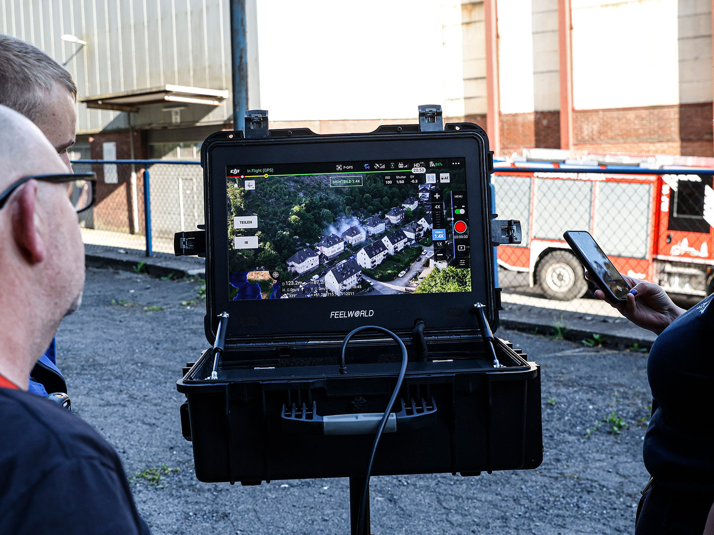 Einsatzkräfte der Feuerwehr Altena bei einer Übung am Steinwinkel.