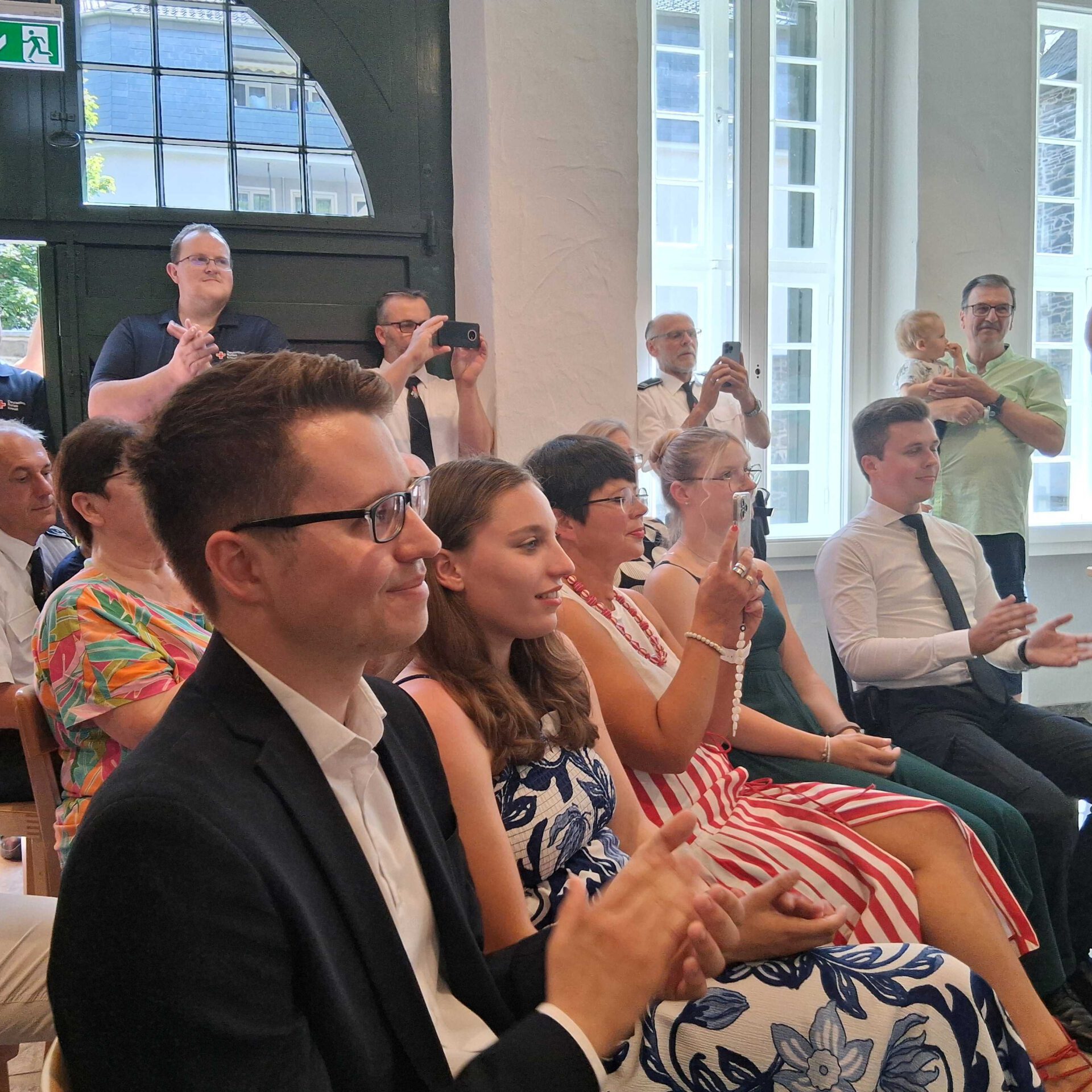 Familie Grass beim Abschied.