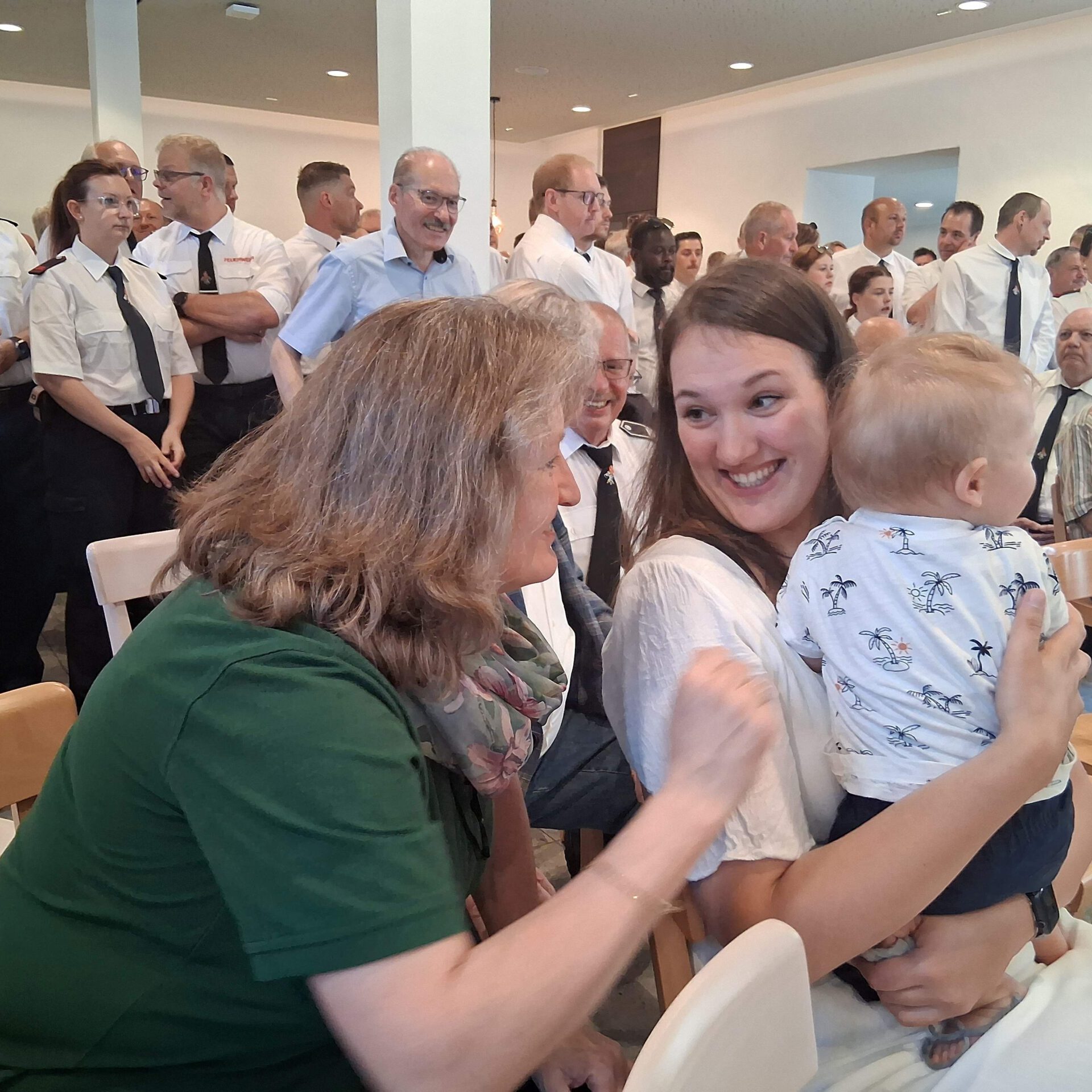 Melanie Spelsberg mit ihrem Sohn.