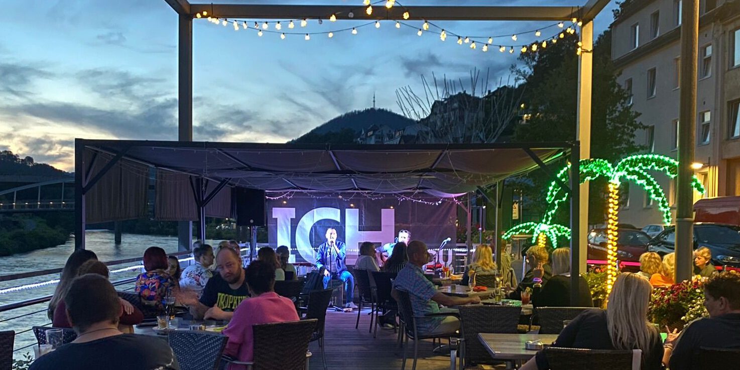 Live-Musik am Lennekai in Altena.