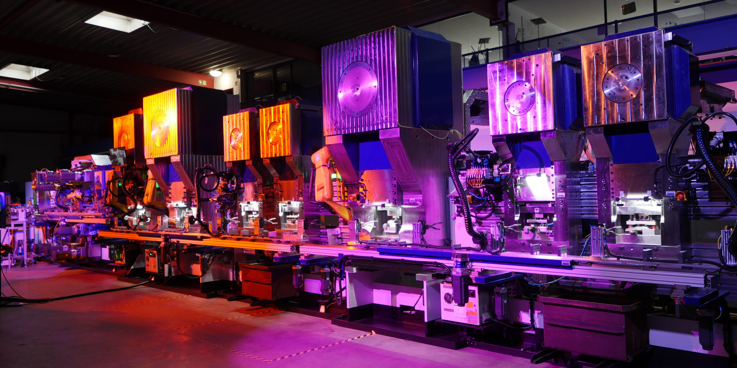 25 Meter lange Sondermaschine von Schmale aus Altena.