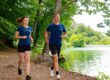 Zwei Jogger an der Fuelbecker Talsperre.