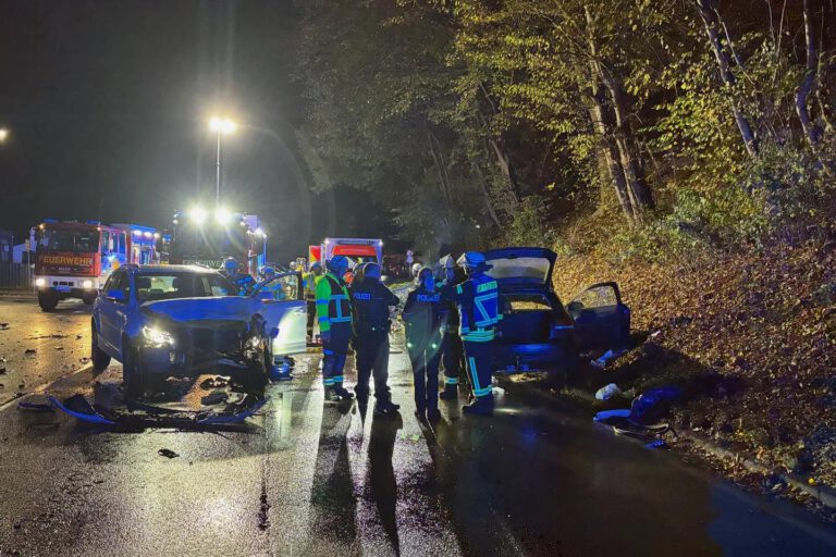Auf der B236 in Werdohl gab es am 24. Oktober einen schweren Verkehrsunfall