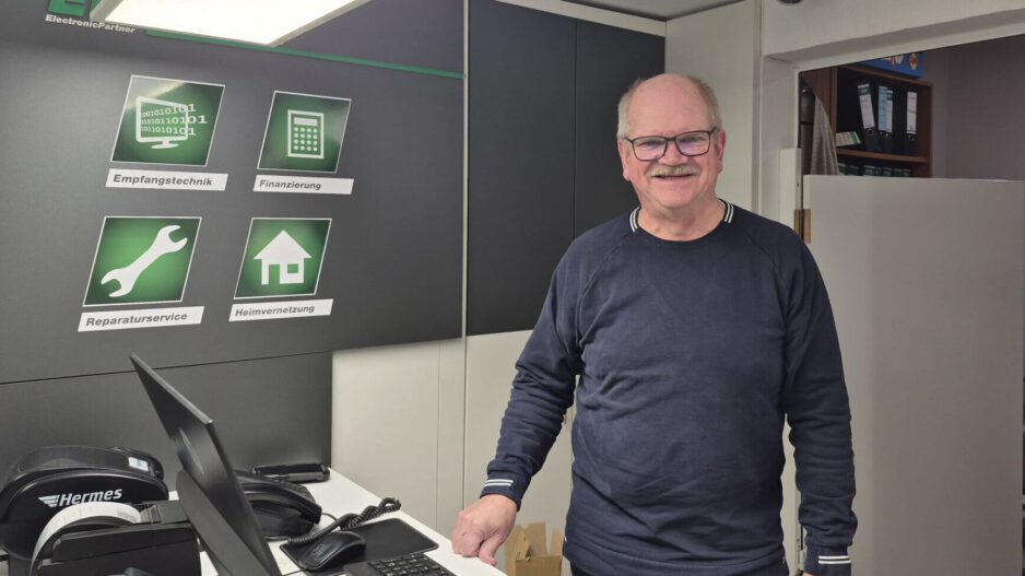 Helmar Roder in seinem Geschäft