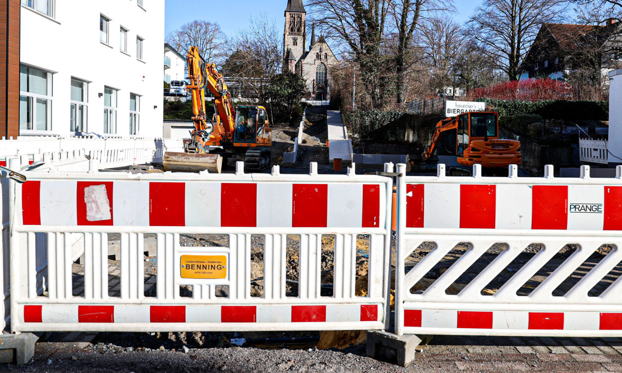 Baustelle an der Lendringser Hauptstraße für das Projekt "Lebensander Lendringsen Mitte"