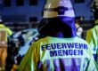 Einsatzkräfte der Feuerwehr Menden hier bei einem Verkehrsunfall (Symbolbild)