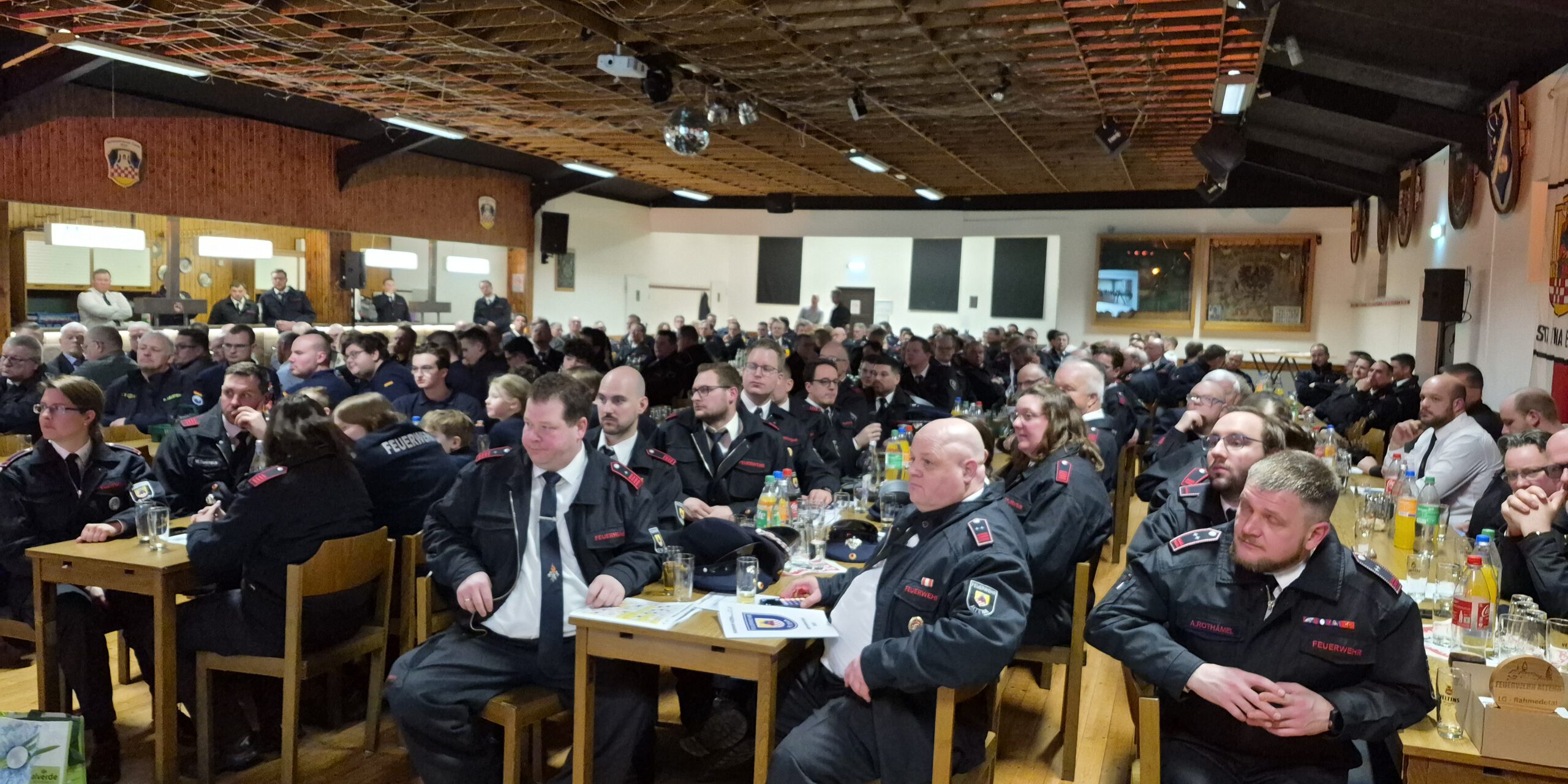 Eine Versammlung der Feuerwehr Altena.