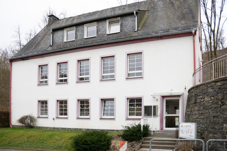 Das Gebäude des Kindergartens am Knerling.