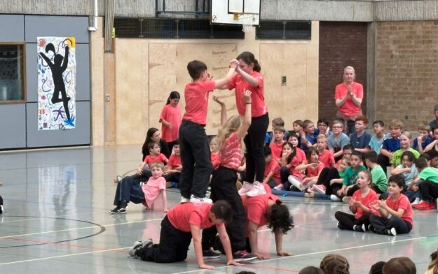 Schüler eines Tanzprojektes