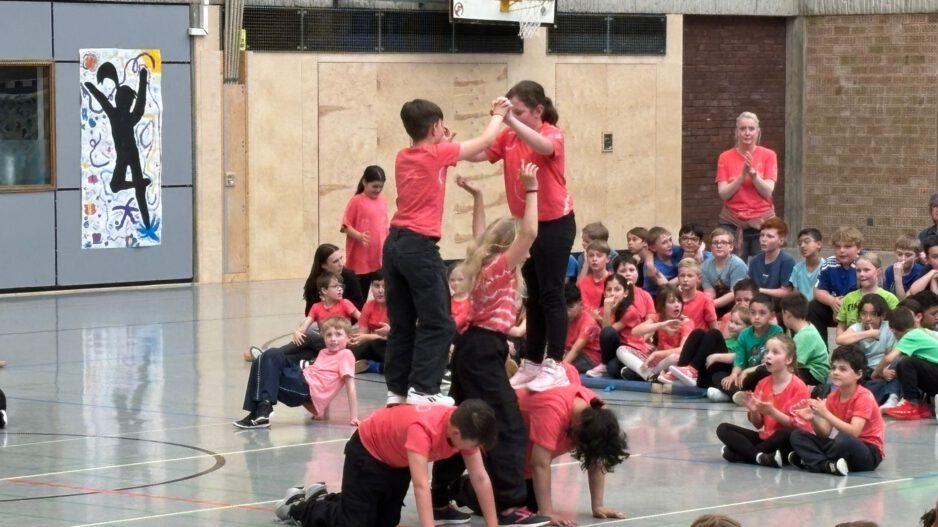 Schüler eines Tanzprojektes