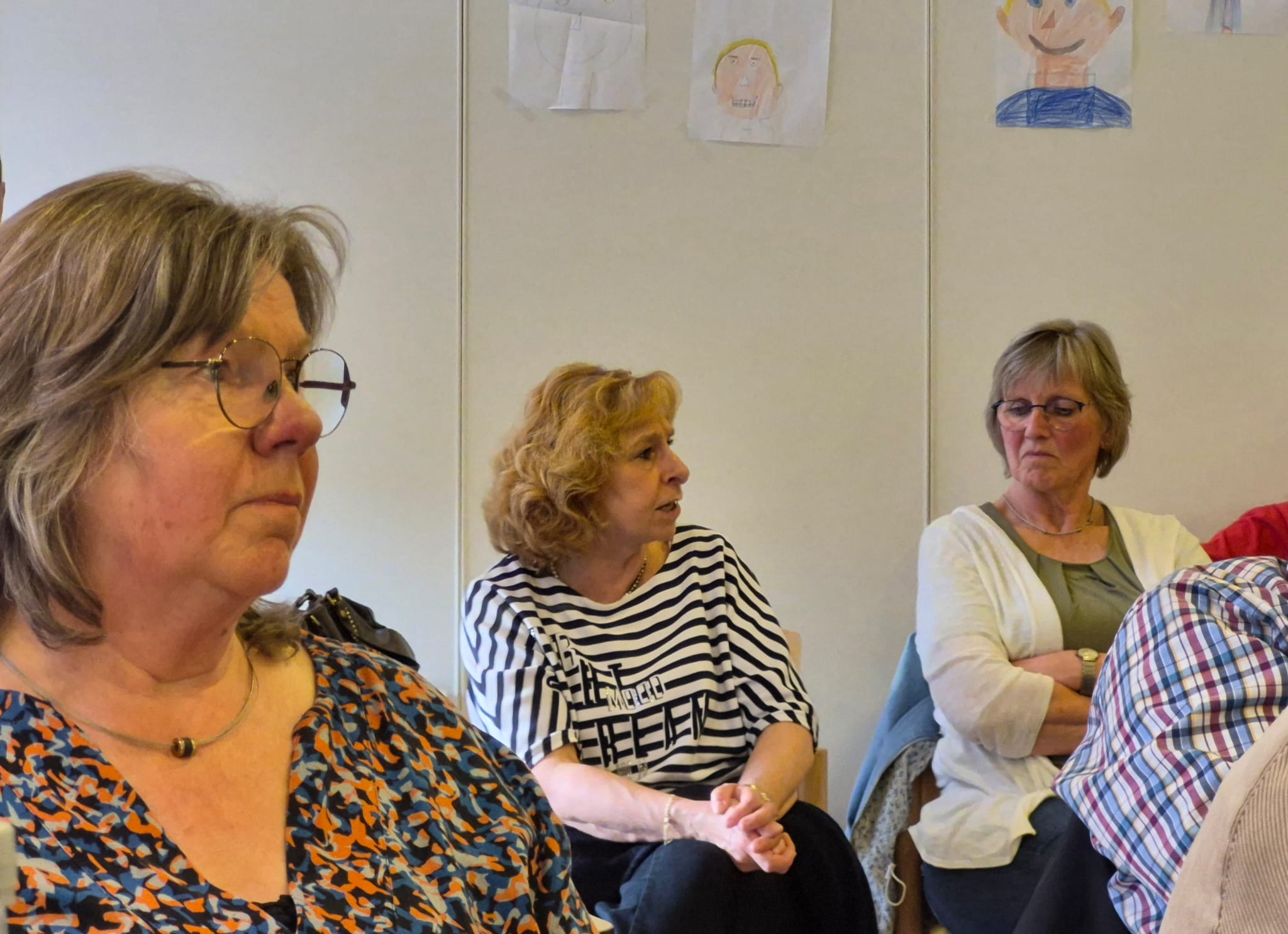 Frauen bei Trinitatis