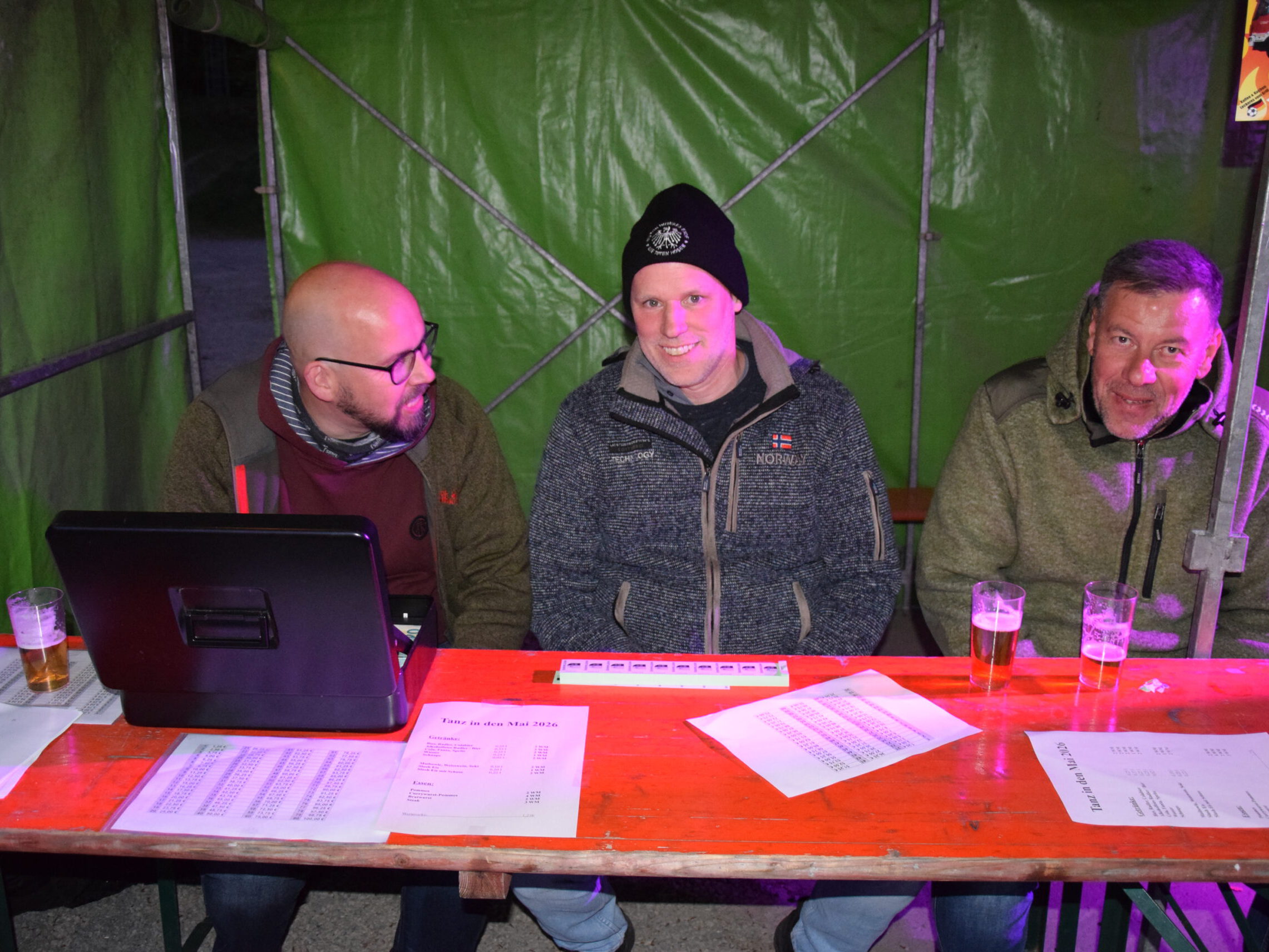 Partyfoto vom Tanz in den Mai in Evingsen