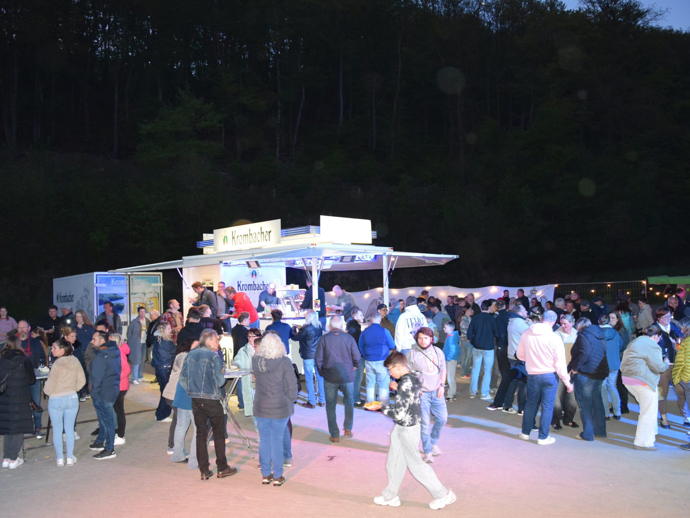 Partyfoto vom Tanz in den Mai in Evingsen