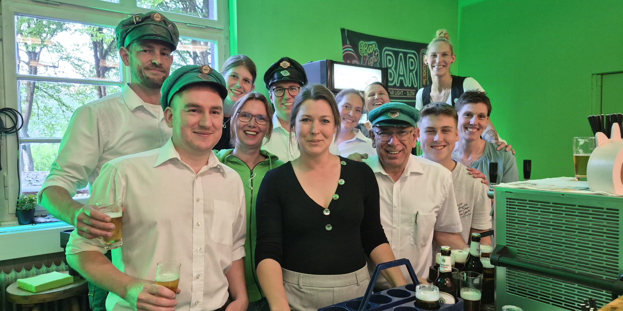 Das Thekenteam der Kompanie Kelleramt