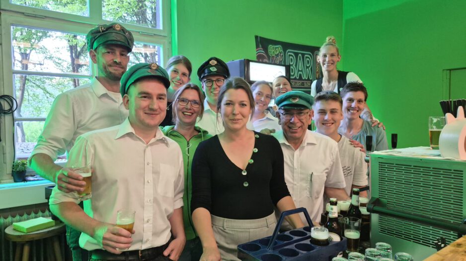Das Thekenteam der Kompanie Kelleramt