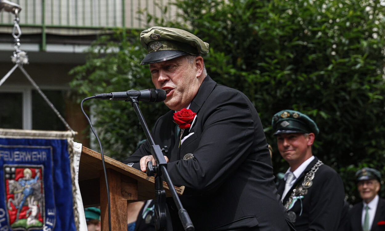 Festumzug beim Schützenfest der Friedrich-Wilhelms-Gesellschaft Altena