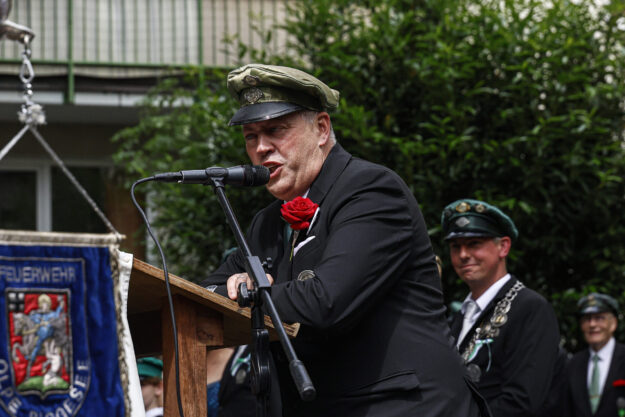 Foto: Dennis Echtermann Festumzug beim Schützenfest der Friedrich-Wilhelms-Gesellschaft Altena
