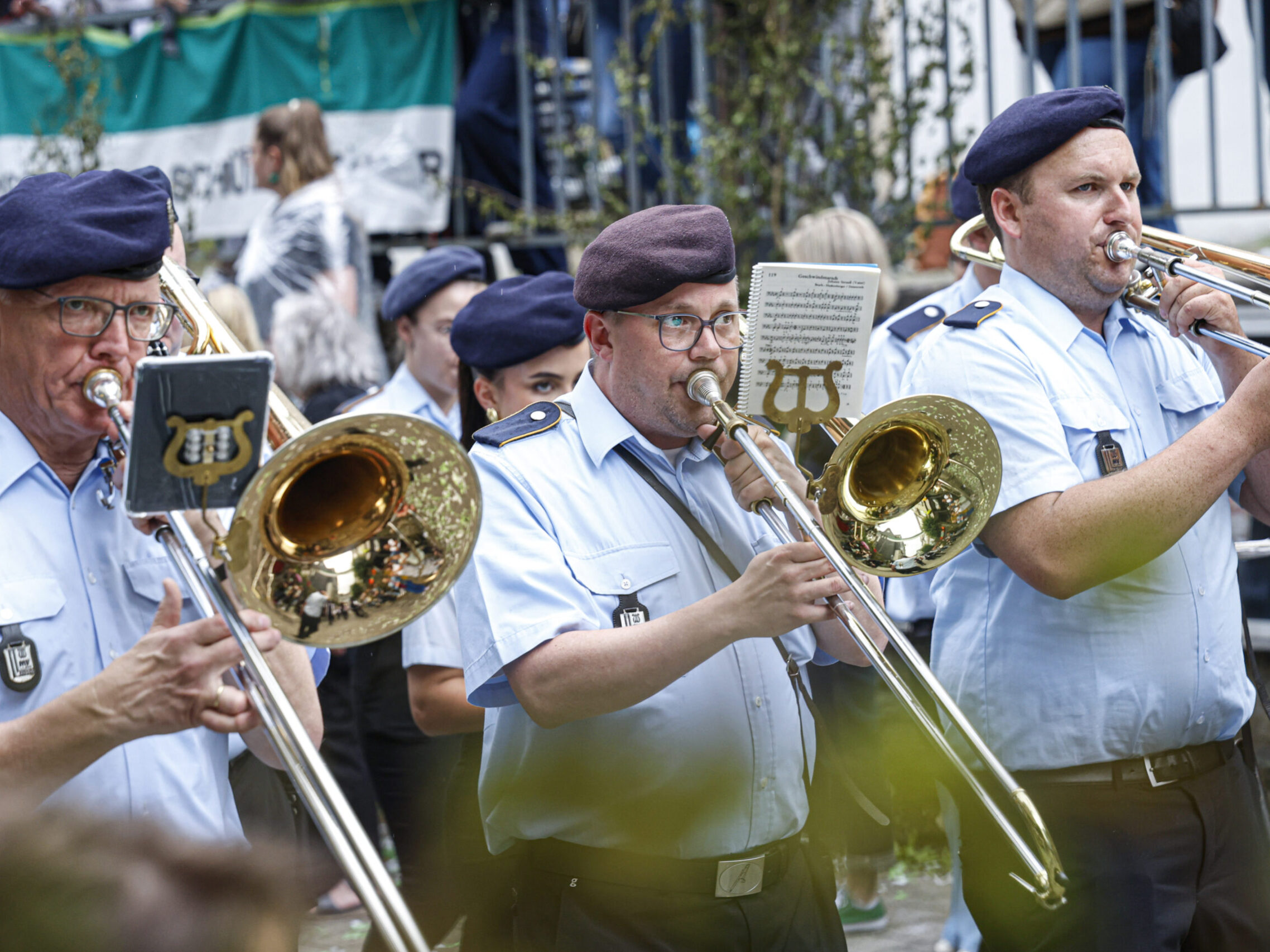 Festumzug beim Schützenfest der Friedrich-Wilhelms-Gesellschaft Altena