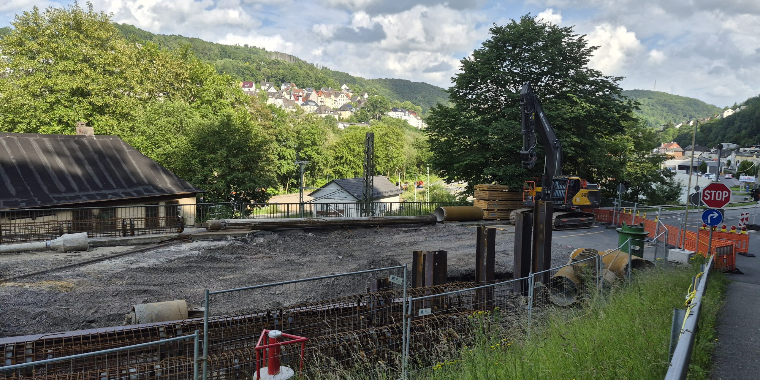 Vorarbeiten für die Behelsbrücke