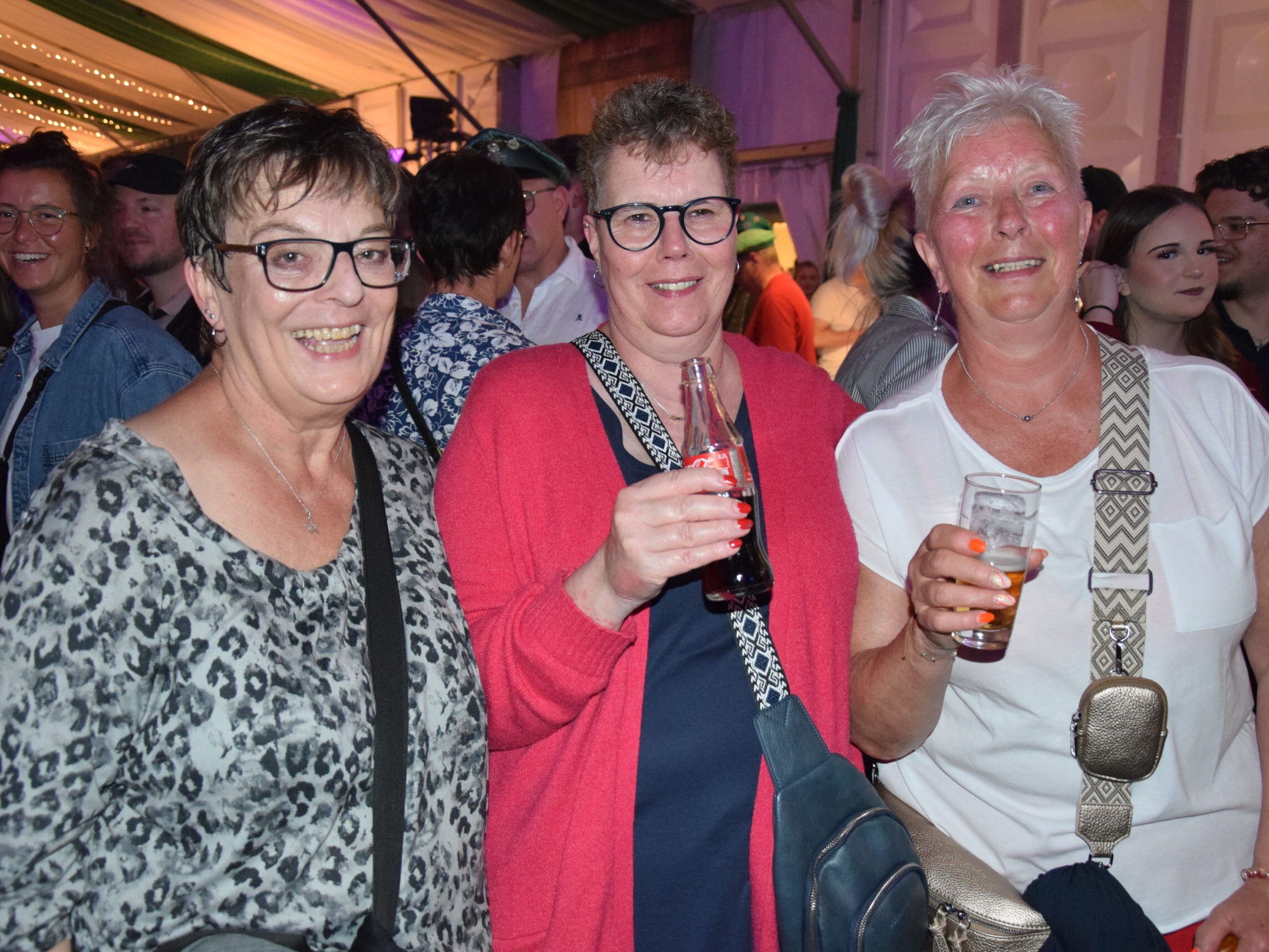 Partyfoto aus dem Festzelt beim Schützenfest in Altena.