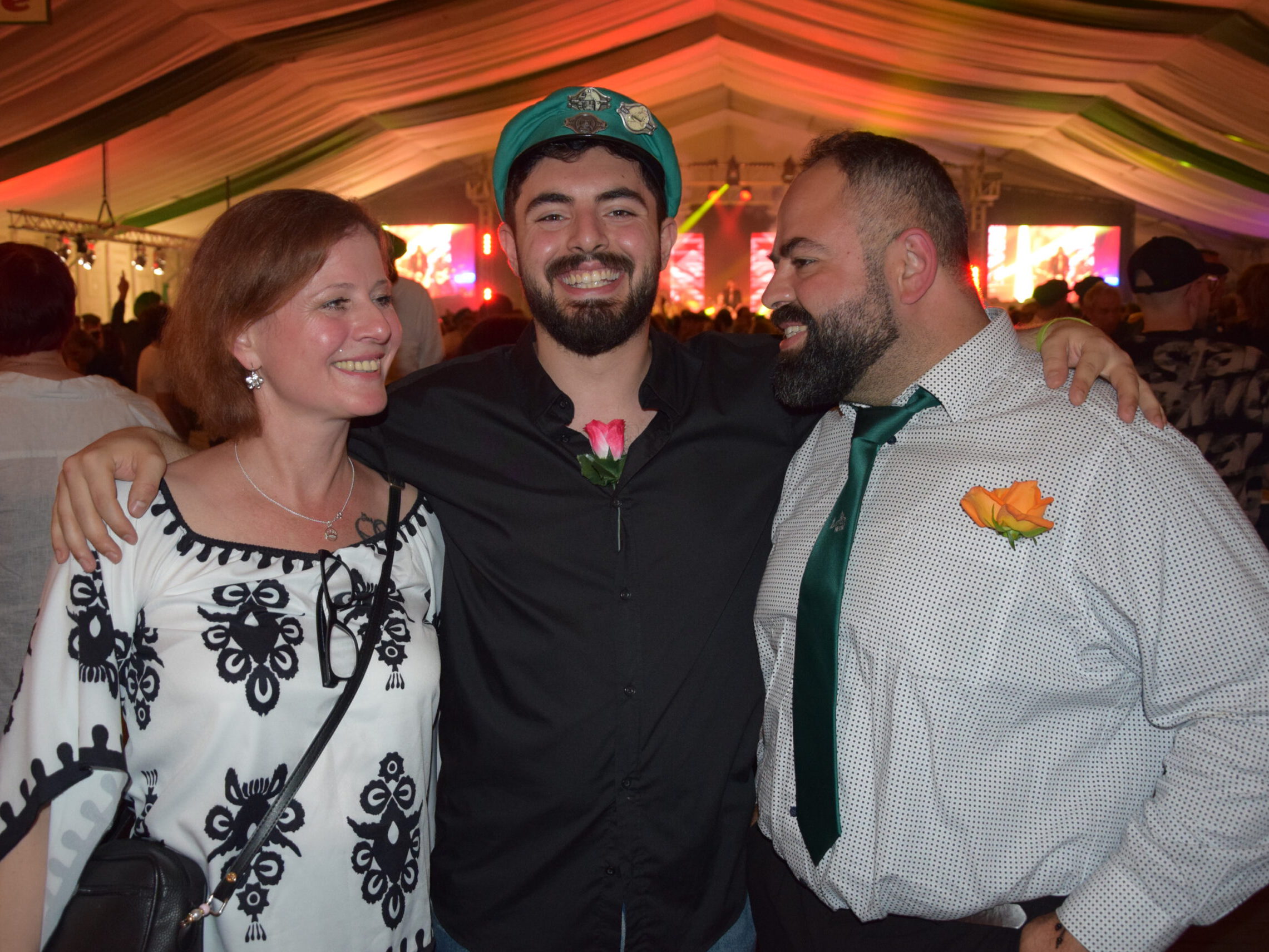 Partyfoto aus dem Festzelt beim Schützenfest in Altena.