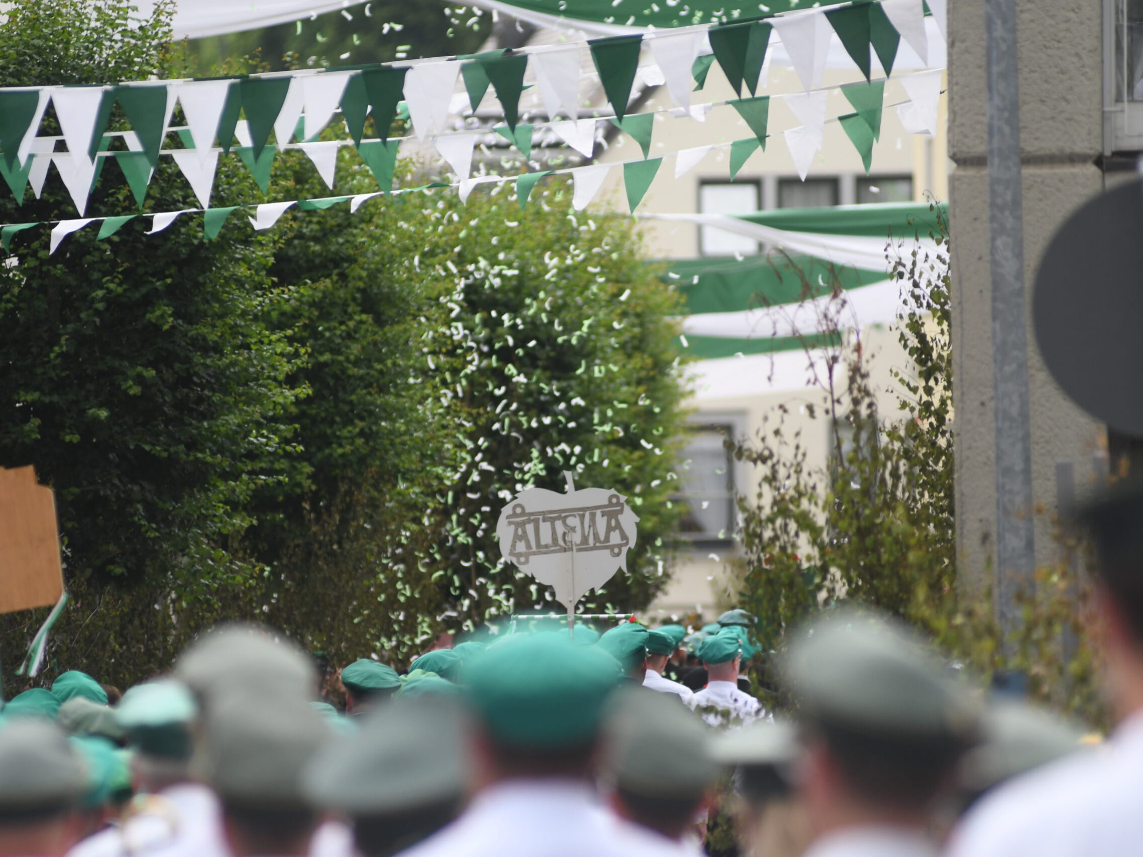 Festumzug beim Schützenfest der Friedrich-Wilhelms-Gesellschaft Altena