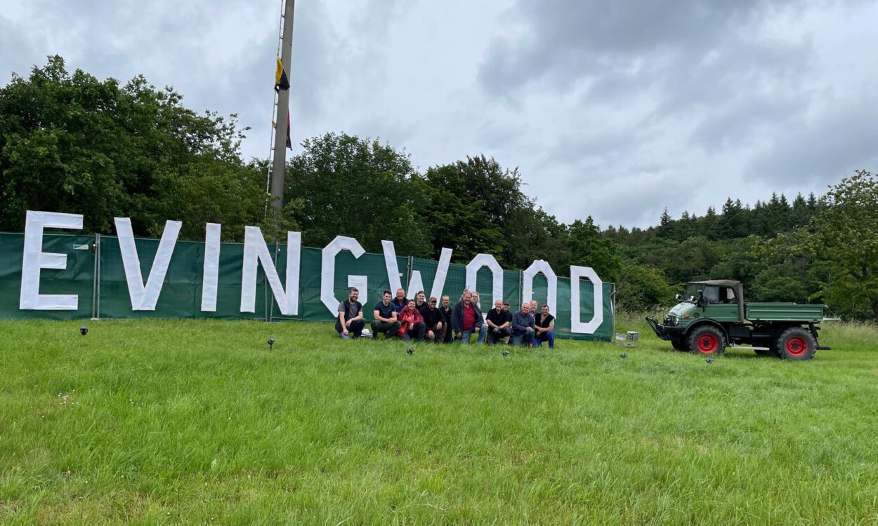 Evingwood-Schriftzug in Evingsen