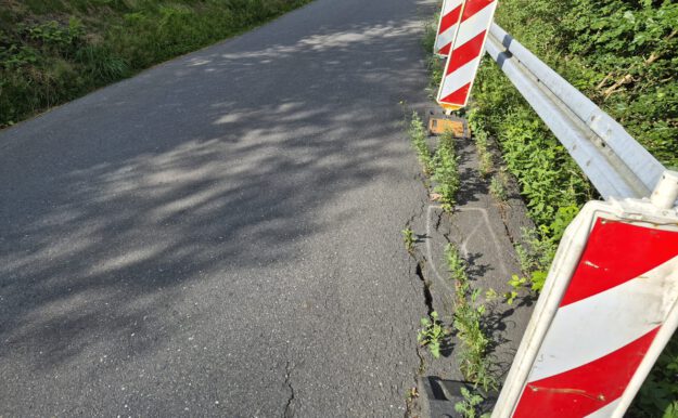 Foto: Ilka Kremer Kaputte Fahrbahn Brachtenbecker Weg
