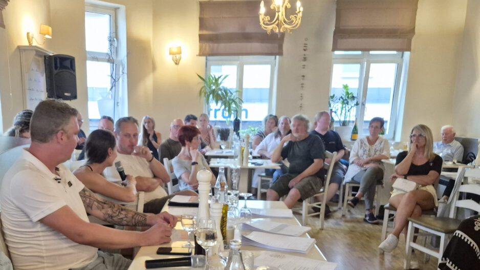 Versammlung vom Stadtmarketing Altena im Kuzina