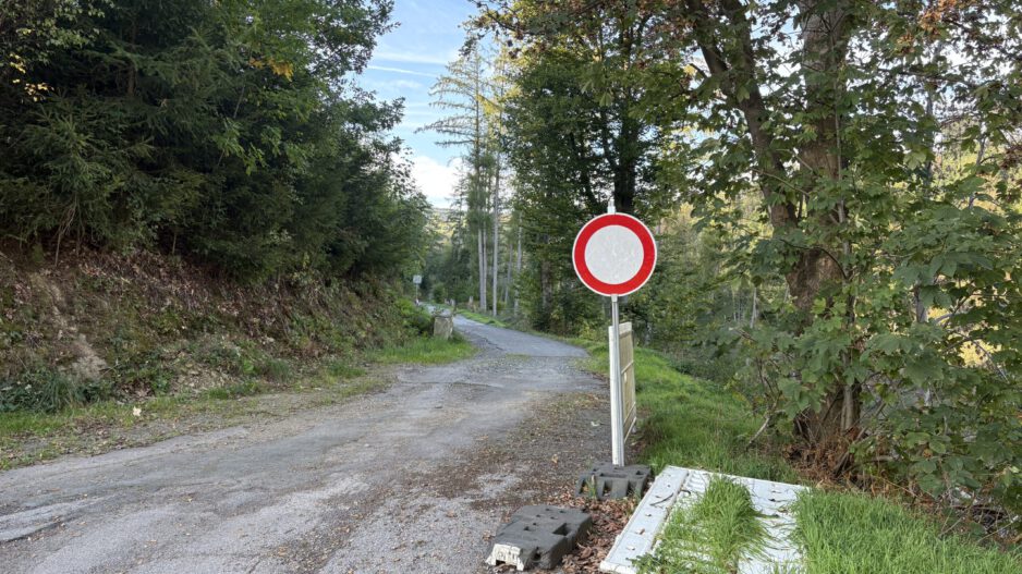 Hallenscheider Weg seit 2021 gesperrt