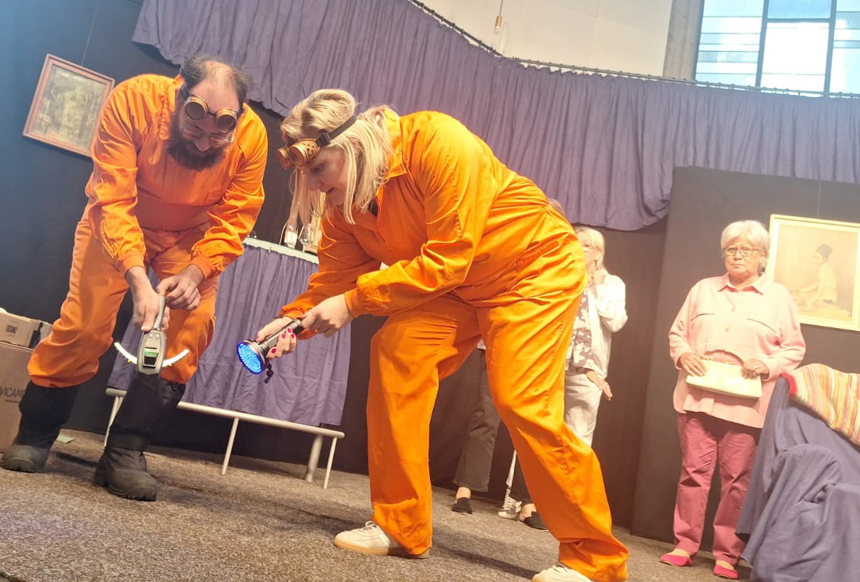 zwei Theaterdarsteller