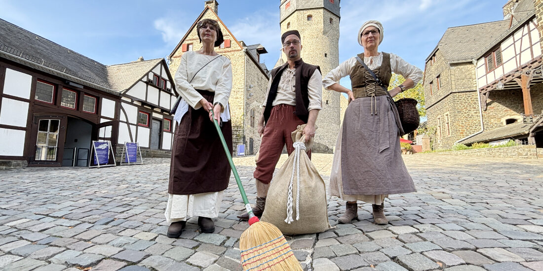 Schauspielführung Burg Altena