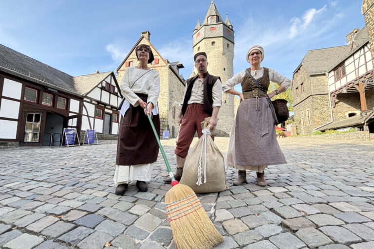 Schauspielführung Burg Altena